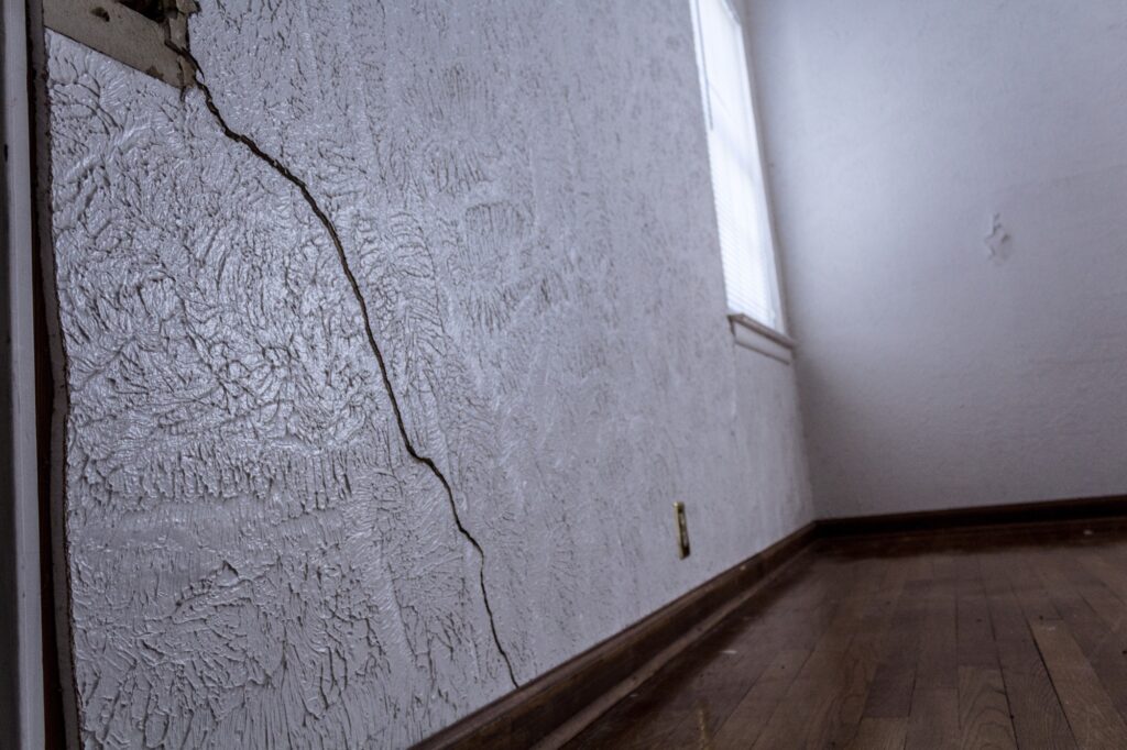 What Should I Do If New Cracks Appear in My Home? What Should I Do If New Cracks Appear in My Home?
